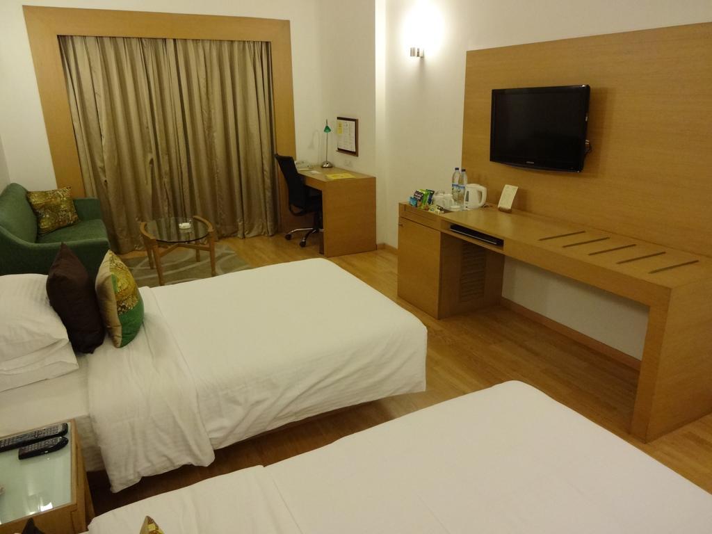 Lemon Tree Premier Hitec City Hyderabad Exterior foto